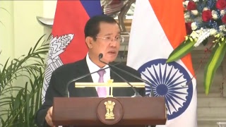 PM Shri Narendra Modi & PM of Cambodia Hun Sen at a Joint Press Statement at Hyderabad House