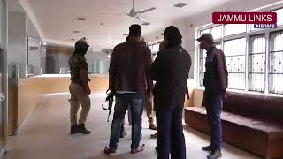 Gunmen loot Rs 3.28 lakh from J&K Bank’s branch in south Kashmir
