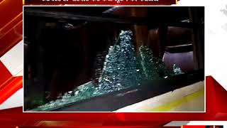 मेरठ - रोडवेज बस पर शरारती तत्वों का हमला - tv24