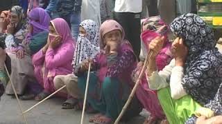 Villagers of watapora qazipora villages protest against non Availablity of Drinking water