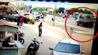 3 people of 1 family died in road accident in Surat's Sarthana area