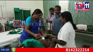 2 GROUPS ATTACKS EACH OTHER WITH KNIVES, 4 SERIOUSLY INJURED, PRAKASAM TV11 NEWS 21ST AUG 2017