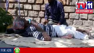 SON LEAVES HIS FATHER ON ROAD AT VANSTHALIPURAM , HYD | Tv11 News | 21-02-2018