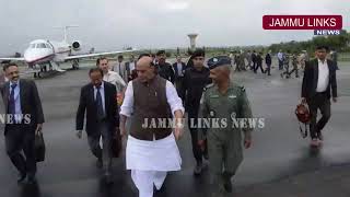 Rajnath arrives in J&K on 2­day visit, to pay obeisance at Amarnath Sri