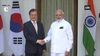 PM Modi meets South Korean President Moon Jae-in