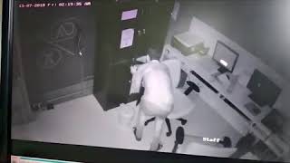 Thief came from window caught in CCTV Camera in Surat