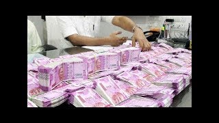 Viral Sach: Is Rs 2000 note being done away with to bring Rs 200 note?