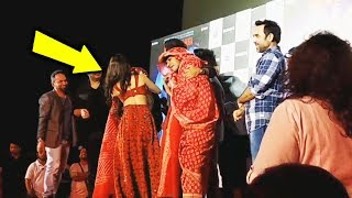 Shraddha Kapoor Force Reporters To Wear Saree | Hilarious | Stree Trailer Launch