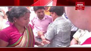 Hamirpur]Woman reached the stage by breaking the security cycle in the meeting of the Chief Minister
