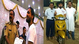 Dcp V Satyanarayana Awarding Qurashi Brothers In Dawat E Iftar By Chandrayangutta Police