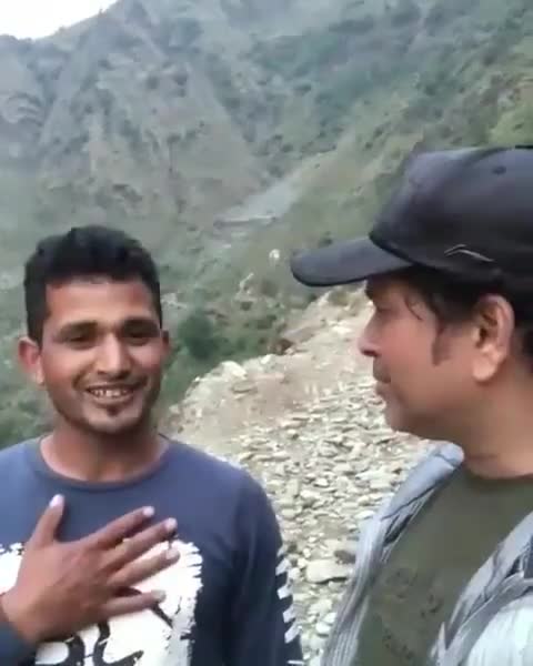 A pleasent surprise for Sachin Tendulkar when he visited the hills of Dharamshala by a local of Dharamshala, Kamal Kapoor.