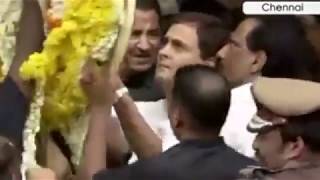 Congress President Rahul Gandhi pays his last tribute to DMK Chief Karunanidhi