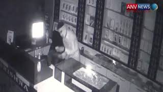 चोर की CCTV में कैद हुई तस्वीरें देखिये