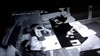 Incidence of theft is increasing in Surat, 2 more incidence caught in CCTV