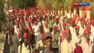 किसान आंदोलन हुआ तेज़,नासिक से किसान पैदल पहुंचे मुम्बई