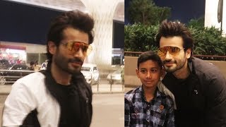Karan Tacker Spotted At Airport Clicking Photo With Little Fan