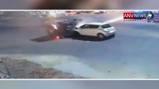 जयपुर में हुआ भयंकर एक्सीडेंट कार ने मारी  जीप  को टकर CCTV में हुई  घटना कैद देखिये वीडियो
