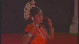 Odissi Dance By:Nandita Priyadarshini-Puri.