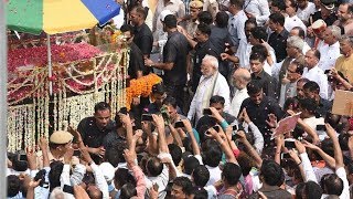 Atal Bihari Vajpayee’s last journey begins, PM Modi and Amit Shah walk along with carriage