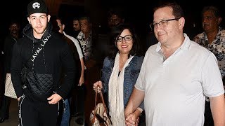 After Engagement With Priyanka Chopra, Nick Jonas Leaves For US With His Family