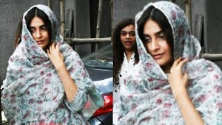 Sonam Kapoor Hiding Her Face From Media, Spotted Without Make Up