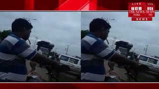 Hyderabad ] हैदराबाद में कुछ पुलिसवालों द्वारा बकरा मंडी से पैसों की उगाही करते हुए वीडियो हुआ वायरल