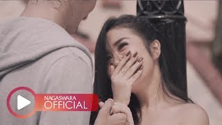 Dinda Permata - Seseorang Dihatimu (Official Music Video NAGASWARA) #music