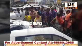 Driver Body Found in Cab At Mallapuram Chourasta | DT NEWS
