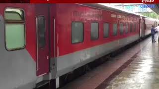 Umargav  : West Railway Closed Bcz Of Hevesy Rainfall In Mumbai Maharastra