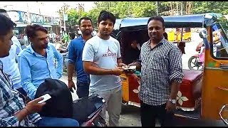 An Honest Auto Driver Returns 5 Lakh Rupees Bag Back To Passenger | Salute