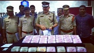 Election Moment | 99 Lakhs Rupees Recovered From Hawala By Hyd Police |