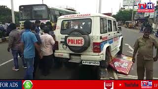 POLICE VEHICLE NARROW ESCAPE IN ROAD ACCIDENT | PENDURTHI