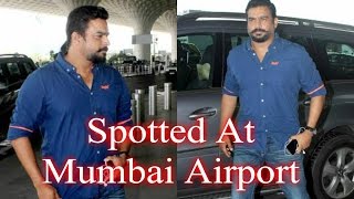 R Madhavan Spotted At Mumbai Airport