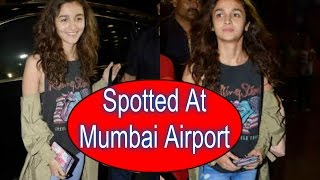 Alia Bhatt Takes Off To Singapore | Spotted At Mumbai Airport