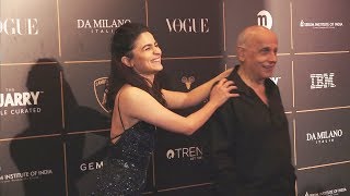 Alia Bhatt With Father Mahesh Bhatt At The Vogue Women Of The Year Award 2018