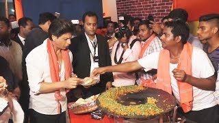 Shahrukh Khan Eating Pani Puri, Bhurji Pav, Kabab Pav | Zero Trailer Launch
