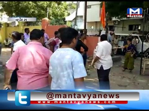 Vadodara: Stone Pelting between 2 groups for Temple | Mantavya News