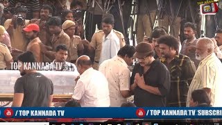Ravichandran Emotional Walk at Ambareesh Demise || #AmbareeshNoMore