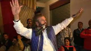 पंजाब के मषहूर सूफी गायक हंसराज हंस  भाजपा प्रत्याषी विजय अग्निहोत्री के पक्ष में प्रचार किया