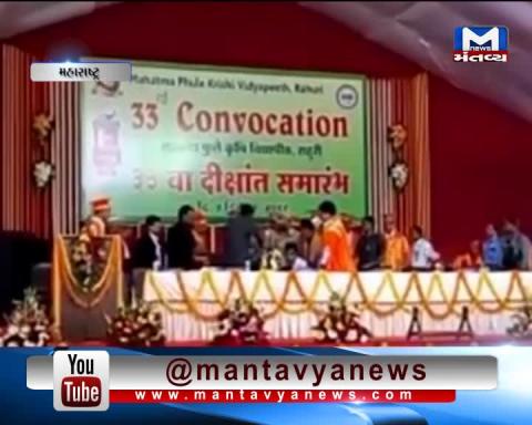 Union Minister Nitin Gadkari Faints on Stage at University Convocation in Maharashtra