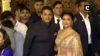 Newlyweds Deepika and Ranveer look ravishing at Isha Ambani-Anand Piramal wedding