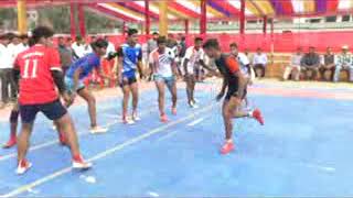तीन दिवसीय हमीर उत्सव के दौरान हमीरपुर बाल खेल मैदान में चल रही कबड़्डी खेल मुकाबलों