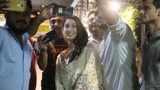 Gorgeous Sara Ali Khan Enjoying Her Stardom At Airport As Fans Click Selfies
