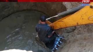 Kachchh - Nilgai Swallow in the deep well in 5 feet