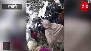 Tata Safari अनियंत्रित होकर नाले में लुढ़की, Accident में महिला की मौत
