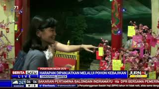 Warga Keturunan Tionghoa di Tangerang Sambangi Vihara Nimmala Boen San Bio