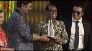 Best Lyrics Award Goes to Mr.Pyarelal Yadav - आप लोग के प्यार दुलार से मुझे ये अवार्ड मिला है
