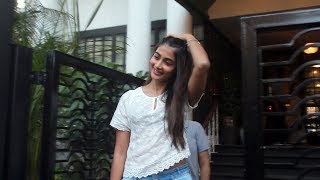 Beautiful Pooja Hegde Snapped At Soho House Juhu - Watch Video