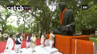 PM Modi pays tribute to Mahatma Gandhi in Champaran