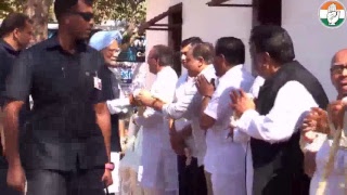 LIVE: Congress President Rahul Gandhi attends prayer meeting at Gandhi Ashram, Sabarmati, Ahmedabad